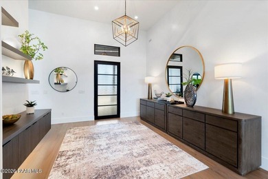 Experience this Beautiful Architecturally Refined Mountain - photo 6
