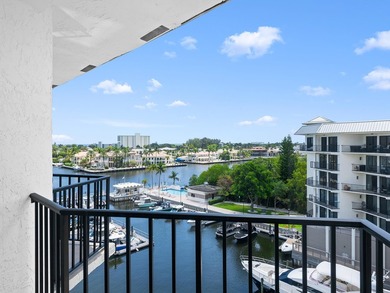 Discover this exceptional penthouse residence offering downtown - photo 16
