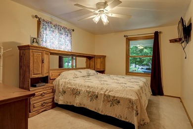 Check out this very well maintained, beautiful 3 bedroom Cape - photo 20
