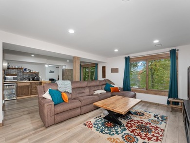 Enjoy this 3 bdrm. 3.5 bath lakefront single story home with - photo 21