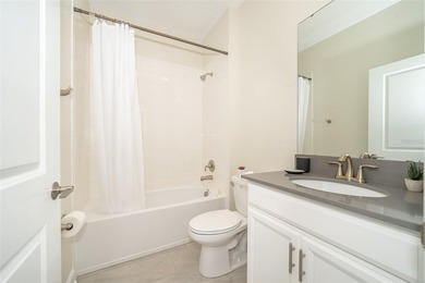 GREAT POOL & SPA VACATION HOME. There are 5 bedrooms, 5 - photo 25