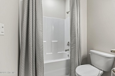 Welcome to this meticulously maintained and thoughtfully - photo 28
