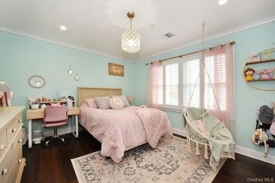 Welcome to this exceptional custom-expanded home in Massapequa - photo 29