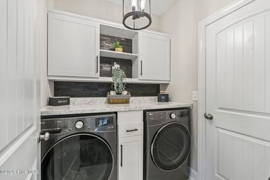 Welcome to this meticulously maintained and thoughtfully - photo 30