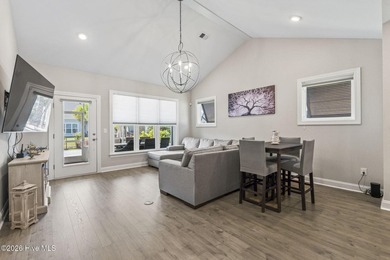 Welcome to this meticulously maintained and thoughtfully - photo 34