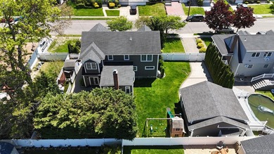 Welcome to this exceptional custom-expanded home in Massapequa - photo 46