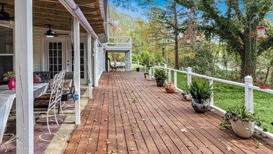 Freshly Renovated Riverside Retreat on 3.78 Acres - Welcome to - photo 50