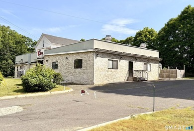 Investors, builders, or business owners looking in Danbury, this - photo 3