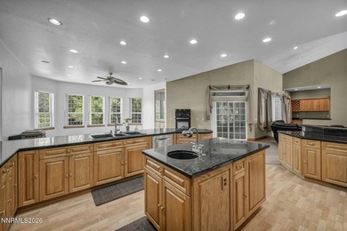 Stunning and expansive custom home on oversized lot in - photo 24