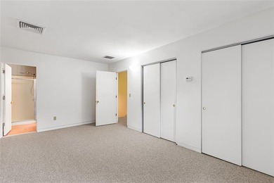 Thoughtfully designed and constructed by a highly respected - photo 24