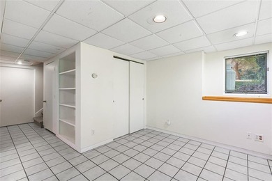 Thoughtfully designed and constructed by a highly respected - photo 33