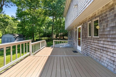 Thoughtfully designed and constructed by a highly respected - photo 38