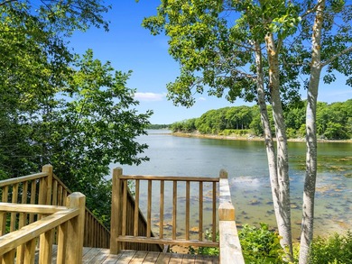 Experience the pleasure of owning your private waterfront home - photo 21