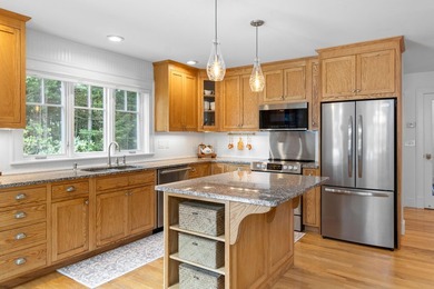 Experience the pleasure of owning your private waterfront home - photo 32