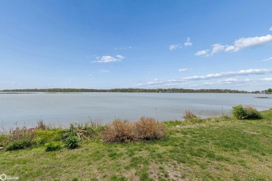 ENJOY RARE ELBOW ROOM ON THE WATER WITH APPROXIMATELY 110 FEET - photo 32