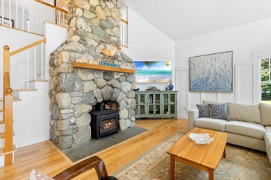 Experience the pleasure of owning your private waterfront home - photo 38