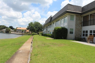 Lake Condo For Sale in Pensacola, Florida