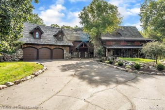 (private lake, pond, creek) Home For Sale in Hartland Michigan