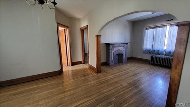 Great investment opportunity on busy Clinton Street in - photo 11