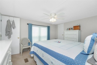Welcome to the friendly WATERFRONT COMMUNITY, Village of Holiday - photo 11