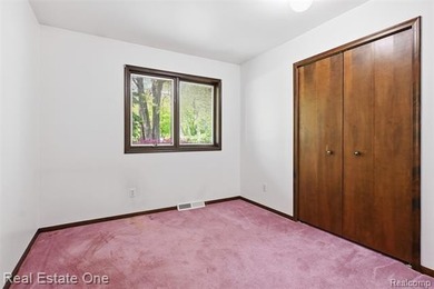 Beautifully situated on nearly half an acre, this inviting home - photo 11