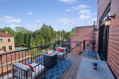 Set on a rare extra-wide 30' lot in one of Lincoln Park's most - photo 14
