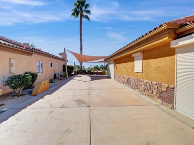 Welcome to The Vineyards Luxury Motorcoach Resort! Gorgeous - photo 32