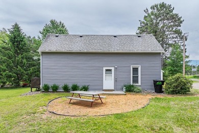 Enjoy the perfect setup for lake living! You can reside in the - photo 35