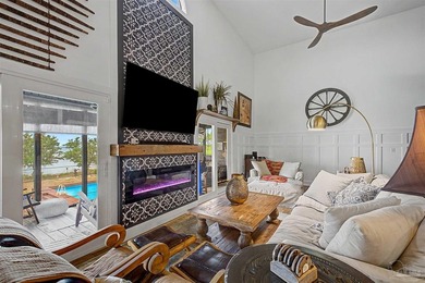 Bay Front home offering 3 bedrooms, 2.5 bathrooms, and a bonus - photo 8