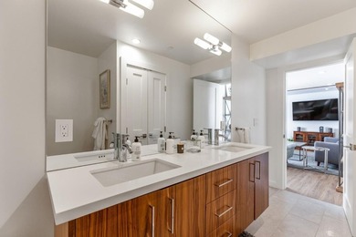 Welcome to 431A Capp Street, a spacious Mission District - photo 13