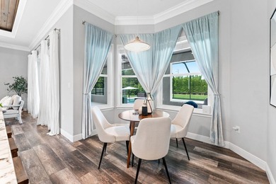 Exceptional custom home on fenced 1.15ac in Oak Grove Estates - photo 15