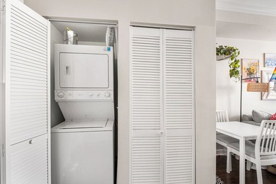 Discover this cozy, approximately 500-square-foot one-bedroom - photo 18