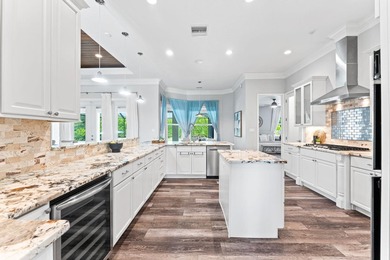 Exceptional custom home on fenced 1.15ac in Oak Grove Estates - photo 20