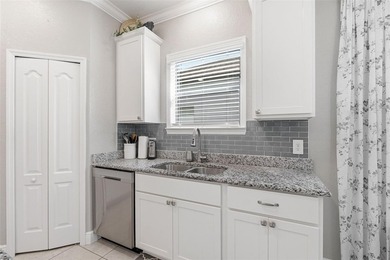 STEP INTO ELEGANCE and comfort with this beautifully maintained - photo 25