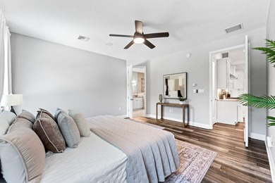 Exceptional custom home on fenced 1.15ac in Oak Grove Estates - photo 26