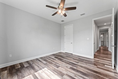 Exceptional custom home on fenced 1.15ac in Oak Grove Estates - photo 37