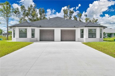 Lehigh Acres Area Townhome/Townhouse For Sale in Lehigh Acres Florida