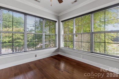 Stunning Corner Brownstone townhome with Expansive Rooftop - photo 7