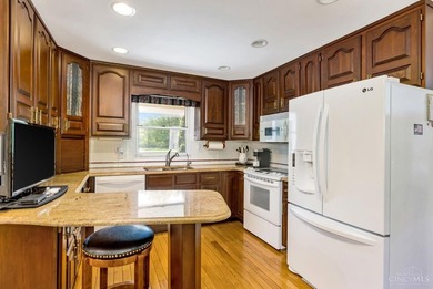 Private resort-style estate down a long winding lane on 52.826 - photo 20