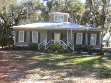 Lake Seminole Home For Sale in Donaldsonville Georgia