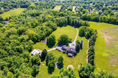 Private resort-style estate down a long winding lane on 52.826 - photo 49