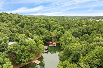 Talk about quintessential Lake Martin cabin living in a PRIME - photo 5