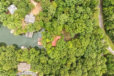Talk about quintessential Lake Martin cabin living in a PRIME - photo 7