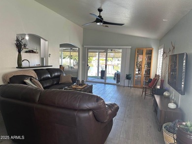 Beautiful waterfront home located in one of Chandler's premier - photo 6