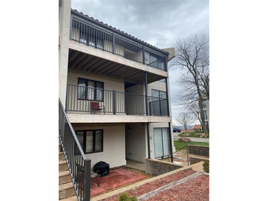 Lake of the Ozarks Condo For Sale in Lake Ozark Missouri