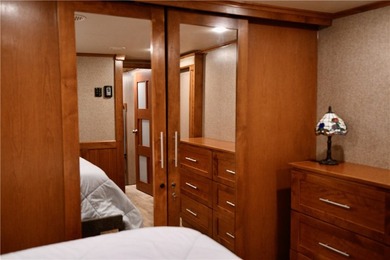WOW! Price reduction on this 2016- 40 ft. luxury Vanleigh fifth - photo 11