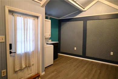 WOW! Price reduction on this 2016- 40 ft. luxury Vanleigh fifth - photo 16
