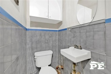Incredible Investment Opportunity - Mixed Use Building for sale - photo 9