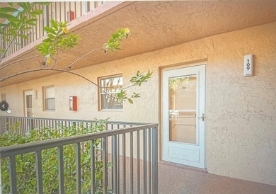 NICE SPACIOUS 2 BEDROOM, 2 BATHROOM CONDO IN NORTH MARGATE - photo 2