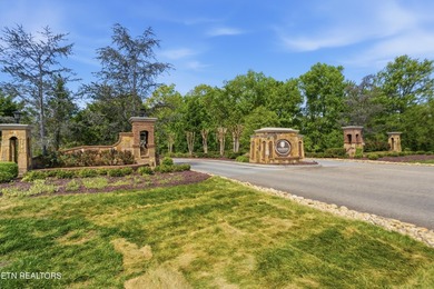 Build your custom dream home on this exceptional direct - photo 12